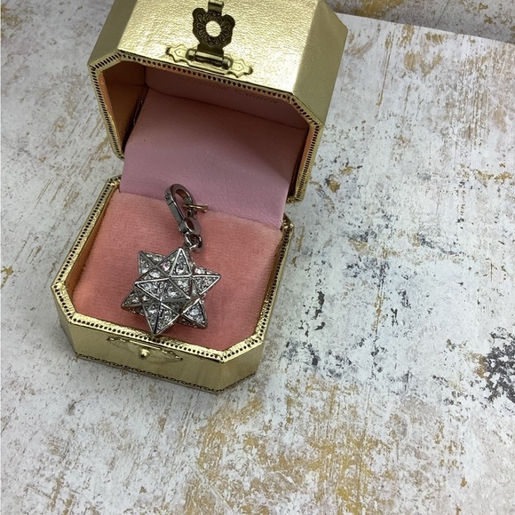 Juicy Couture Silver Star Bracelet Charm with box - Picture 4 of 6